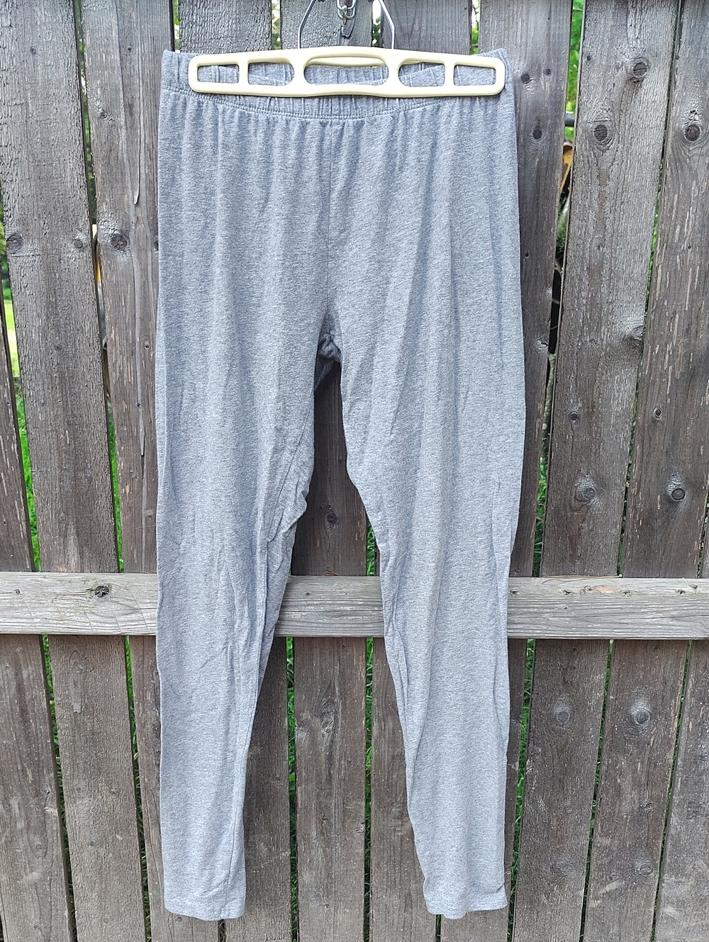 Simple Casual Comfy Lightweight Light Heather Gray Stretchy Leggings Pants